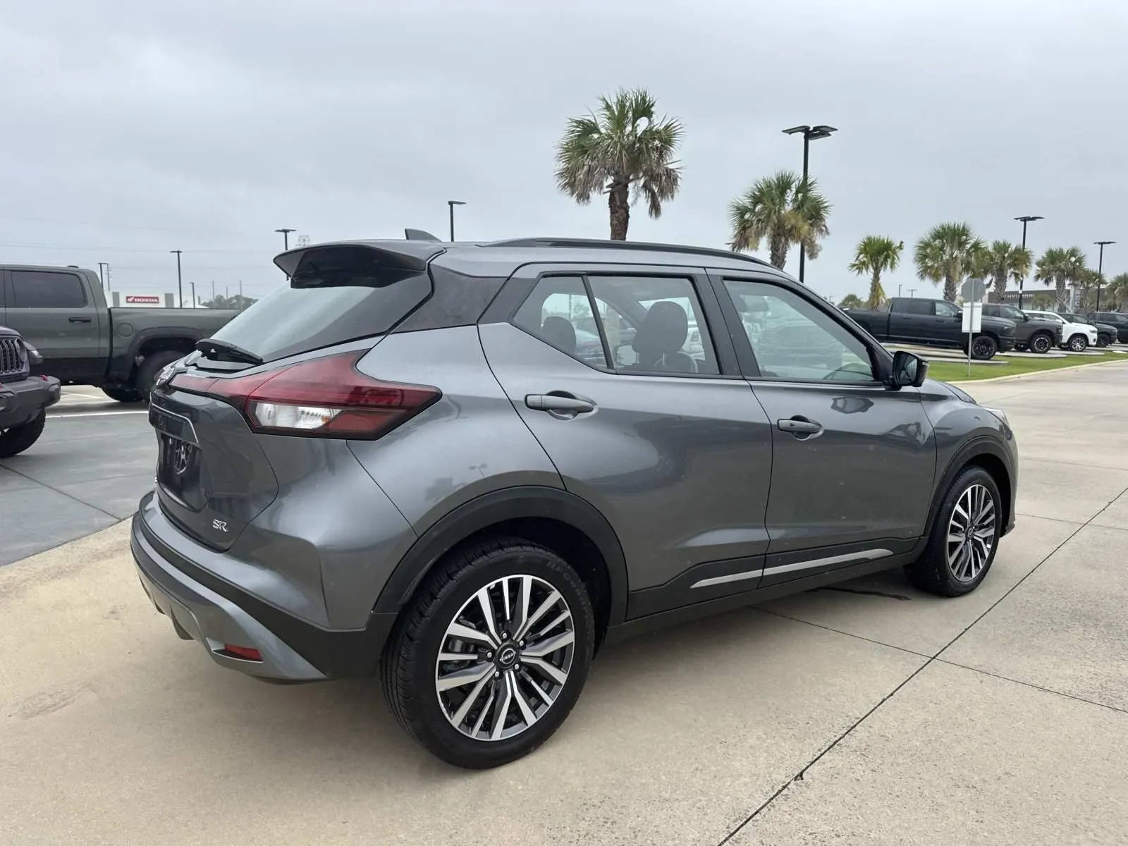 2024 Nissan Kicks SR - Photo 7
