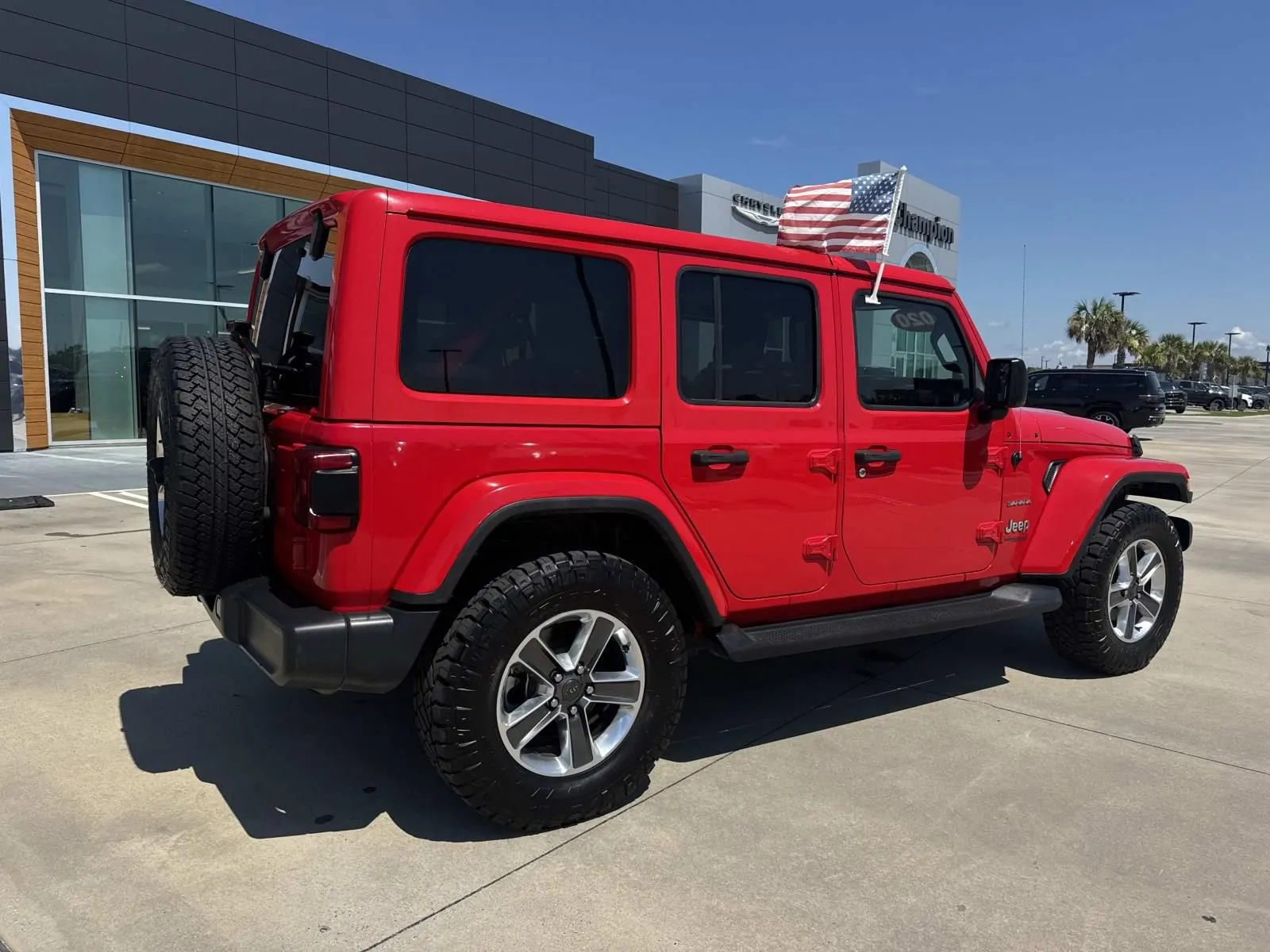 2020 Jeep Wrangler Unlimited Sahara - Photo 7