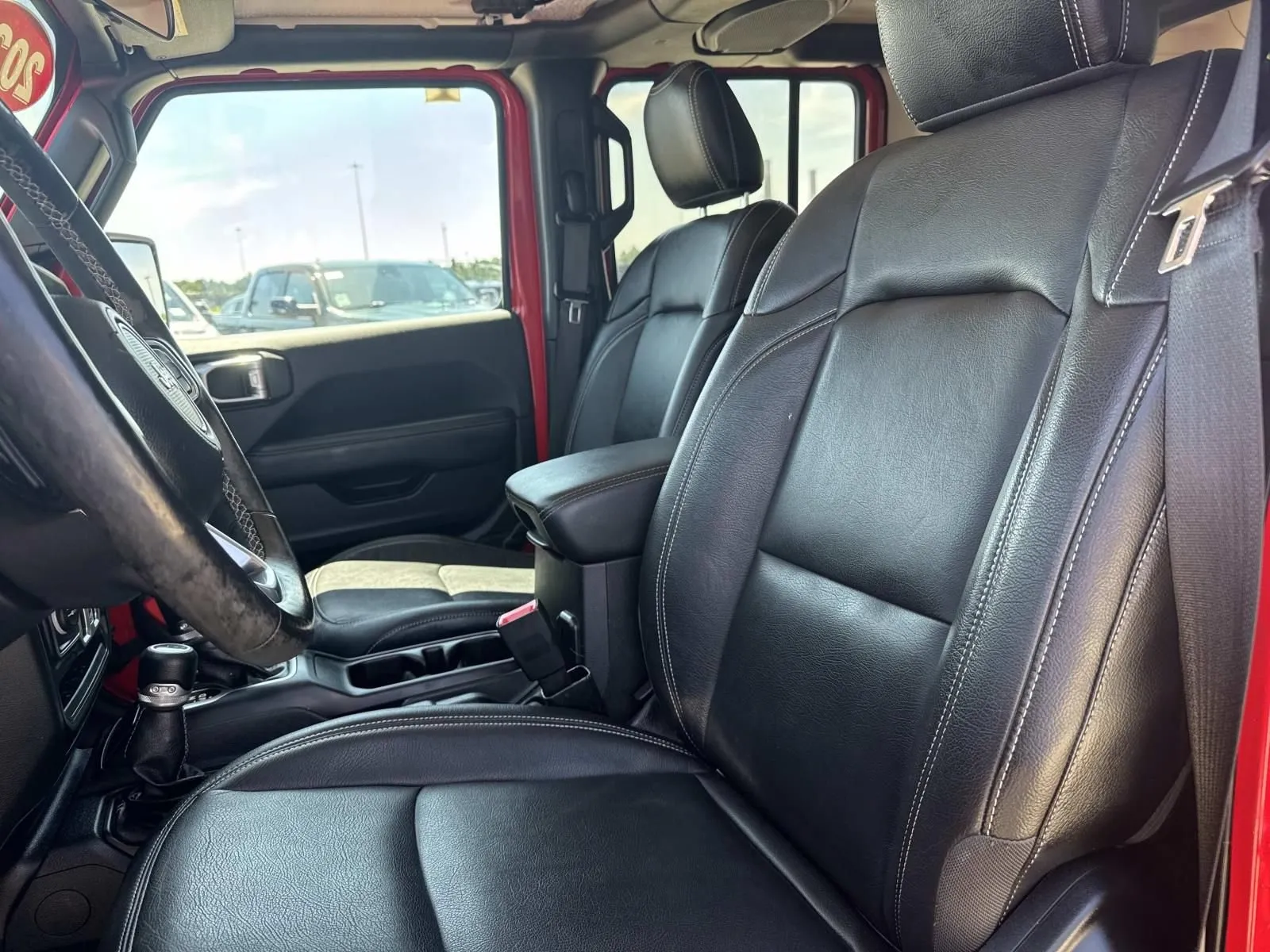 2020 Jeep Wrangler Unlimited Sahara - Photo 15