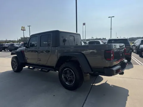 More photos of 2022 Jeep Gladiator Rubicon at Champion Chrysler Dodge Jeep Ram, MS