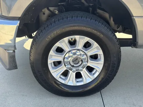 More photos of 2022 Ford Super Duty F-250 SRW XLT at Champion Chrysler Dodge Jeep Ram, MS