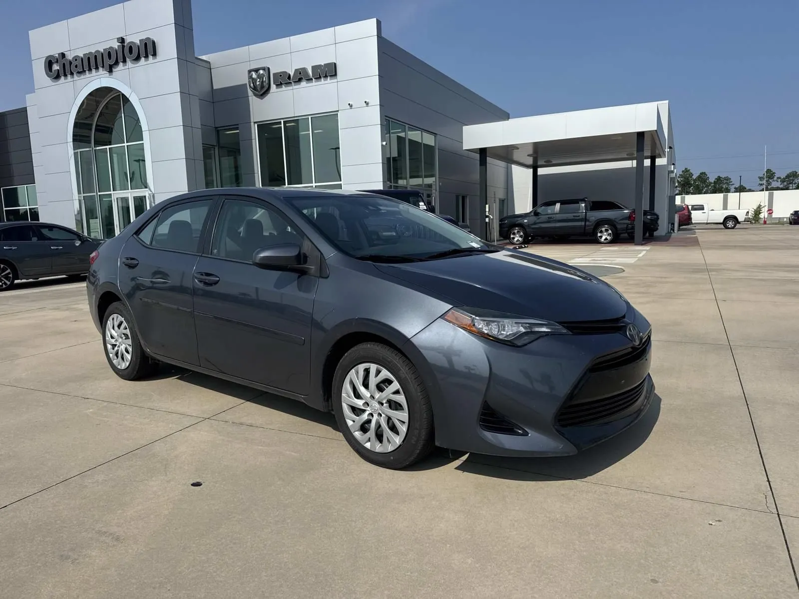 Gray 2017 Toyota Corolla LE for sale in Gulfport, MS