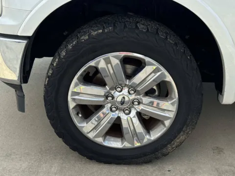 More photos of 2019 Ford F-150 LARIAT at Champion Chrysler Dodge Jeep Ram, MS