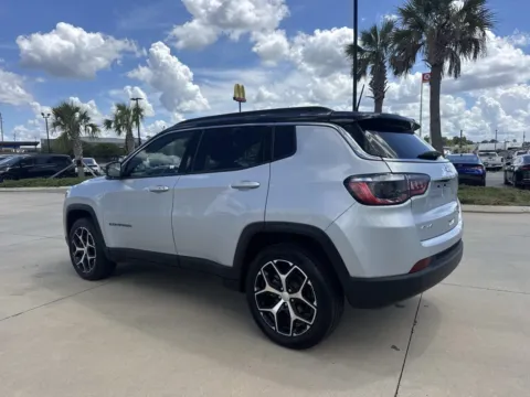 More photos of 2024 Jeep Compass Limited at Champion Chrysler Dodge Jeep Ram, MS