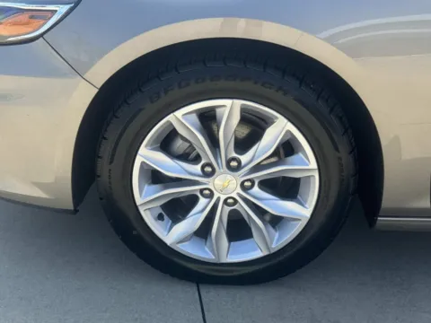 More photos of 2024 Chevrolet Malibu LT at Champion Chrysler Dodge Jeep Ram, MS