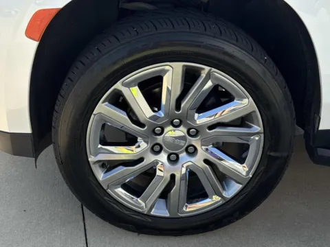 More photos of 2021 GMC Yukon SLT at Champion Chrysler Dodge Jeep Ram, MS