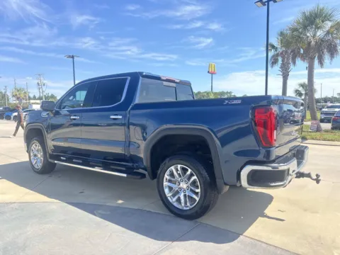 More photos of 2019 GMC Sierra 1500 SLT at Champion Chrysler Dodge Jeep Ram, MS