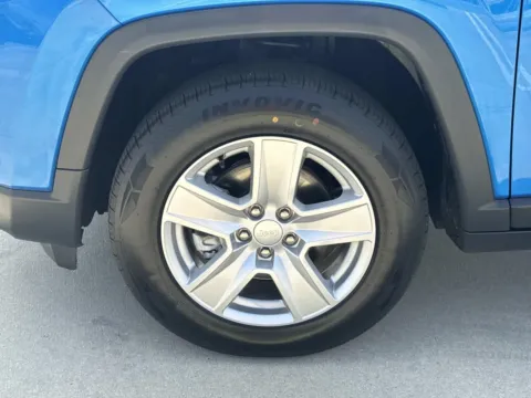 More photos of 2022 Jeep Compass Latitude at Champion Chrysler Dodge Jeep Ram, MS