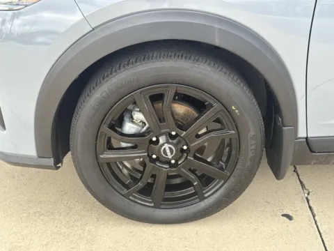 More photos of 2024 Nissan Kicks SR at Champion Chrysler Dodge Jeep Ram, MS