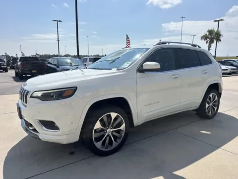 Another view of 2019 Jeep Cherokee Overland for sale in Gulfport, MS at Champion Chrysler Dodge Jeep Ram