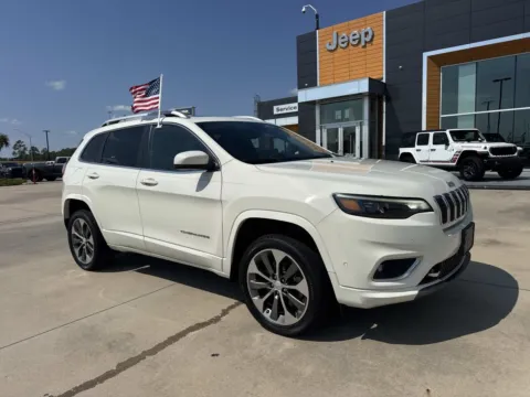 White 2019 Jeep Cherokee Overland for sale in Gulfport, MS