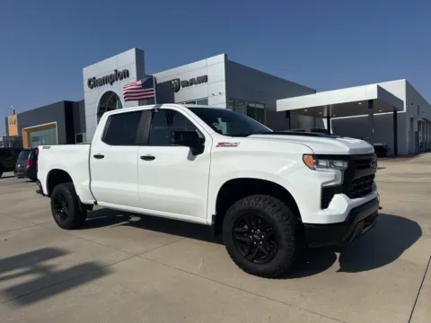 White 2024 Chevrolet Silverado 1500 LT Trail Boss for sale in Gulfport, MS