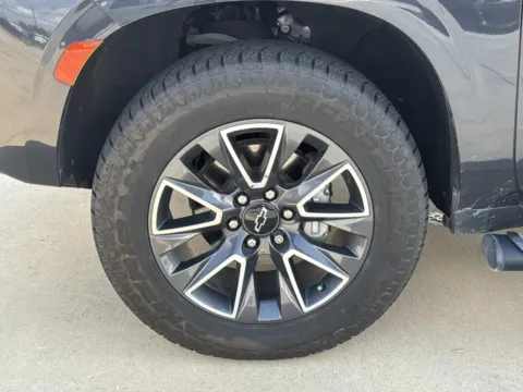 More photos of 2023 Chevrolet Tahoe Z71 at Champion Chrysler Dodge Jeep Ram, MS
