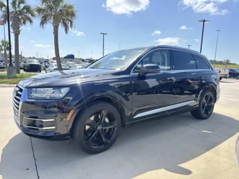 Another view of 2019 Audi Q7 Prestige for sale in Gulfport, MS at Champion Chrysler Dodge Jeep Ram