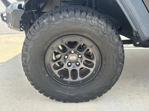 More photos of 2023 Jeep Wrangler High Tide at Champion Chrysler Dodge Jeep Ram, MS