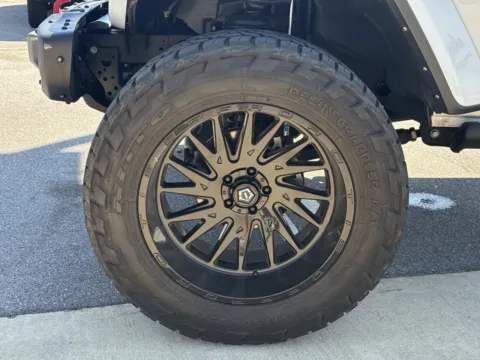 More photos of 2021 Jeep Wrangler Unlimited Rubicon at Champion Chrysler Dodge Jeep Ram, MS