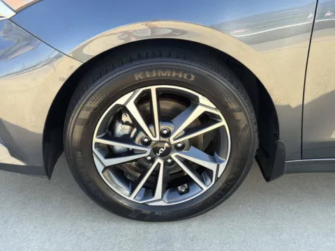 More photos of 2022 Kia Forte LXS at Champion Chrysler Dodge Jeep Ram, MS
