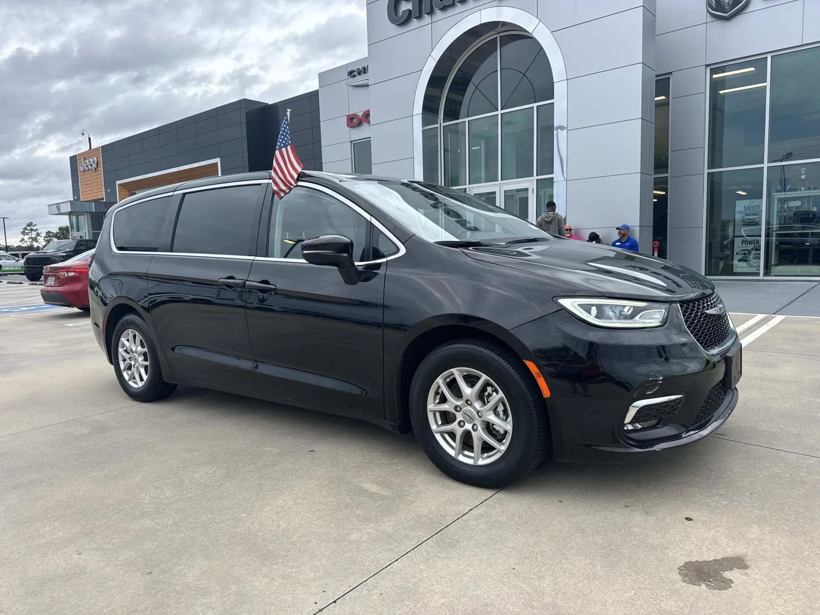 2024 Chrysler Pacifica Touring L