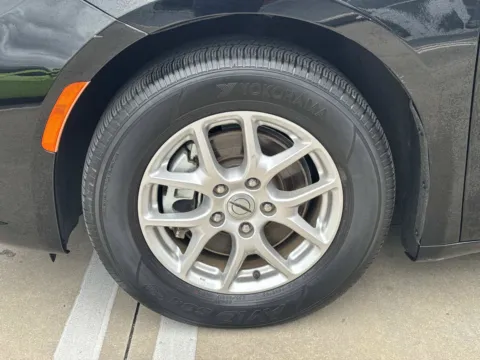 More photos of 2024 Chrysler Pacifica Touring L at Champion Chrysler Dodge Jeep Ram, MS