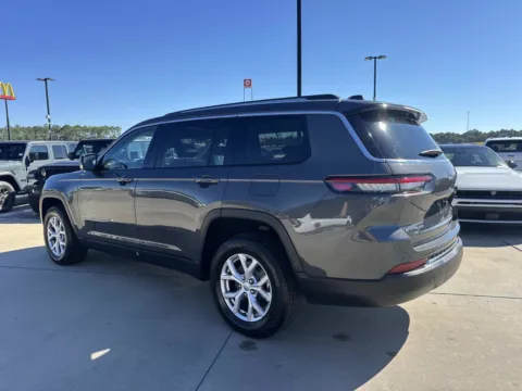 More photos of 2022 Jeep Grand Cherokee L Limited at Champion Chrysler Dodge Jeep Ram, MS