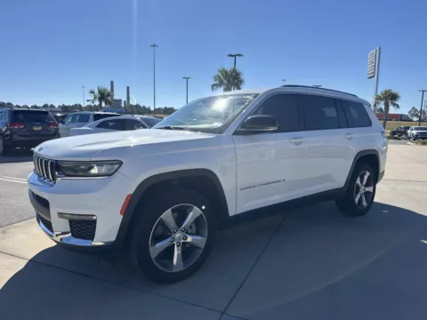 Another view of 2021 Jeep Grand Cherokee L Limited for sale in Gulfport, MS at Champion Chrysler Dodge Jeep Ram