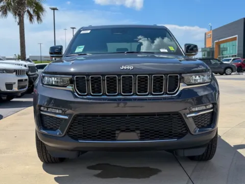 Another view of 2025 Jeep Grand Cherokee Limited for sale in Gulfport, MS at Champion Chrysler Dodge Jeep Ram