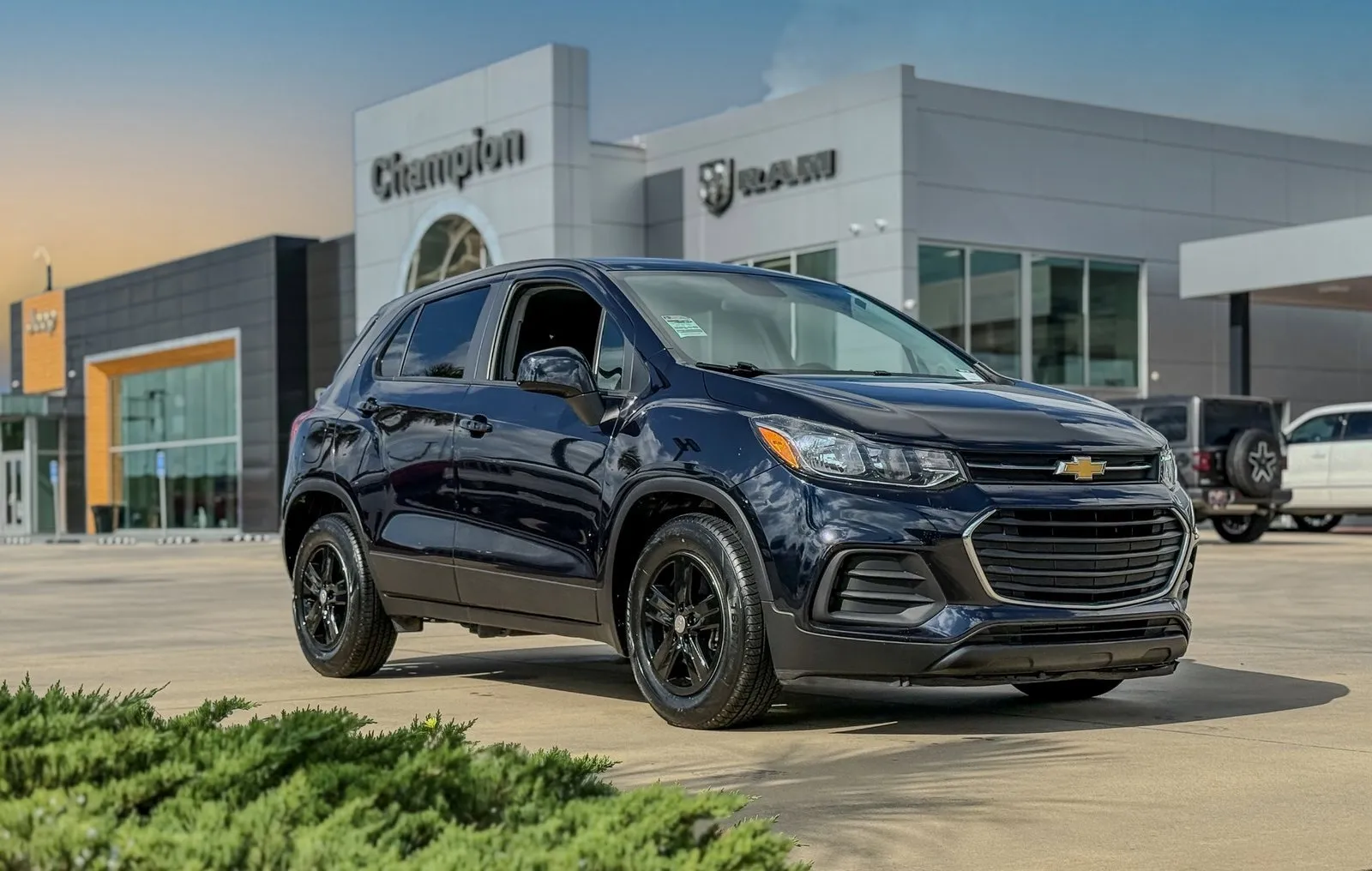 Blue 2022 Chevrolet Trax LS for sale in Gulfport, MS