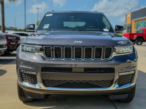 Another view of 2025 Jeep Grand Cherokee L Limited for sale in Gulfport, MS at Champion Chrysler Dodge Jeep Ram