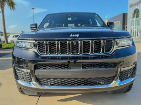 Another view of 2024 Jeep Grand Cherokee L Limited for sale in Gulfport, MS at Champion Chrysler Dodge Jeep Ram