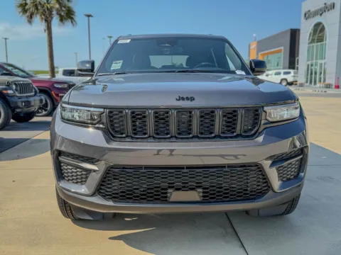 Another view of 2025 Jeep Grand Cherokee Altitude X for sale in Gulfport, MS at Champion Chrysler Dodge Jeep Ram
