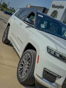More photos of 2025 Jeep Grand Cherokee L Summit Reserve at Champion Chrysler Dodge Jeep Ram, MS