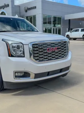 More photos of 2018 GMC Yukon XL Denali at Champion Chrysler Dodge Jeep Ram, MS