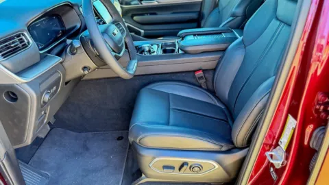More photos of 2025 Jeep Wagoneer Series II Carbide at Champion Chrysler Dodge Jeep Ram, MS