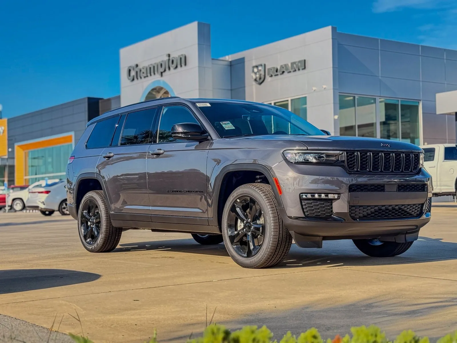 Gray 2025 Jeep Grand Cherokee L Limited for sale in Gulfport, MS