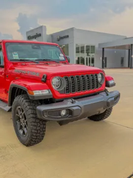 More photos of 2025 Jeep Gladiator High Tide at Champion Chrysler Dodge Jeep Ram, MS