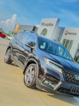 More photos of 2021 Honda Passport Touring at Champion Chrysler Dodge Jeep Ram, MS