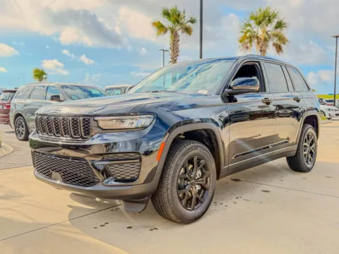 Photos of 2025 Jeep Grand Cherokee Altitude X for sale in Gulfport, MS at Champion Chrysler Dodge Jeep Ram