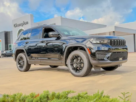 Black 2025 Jeep Grand Cherokee Altitude X for sale in Gulfport, MS