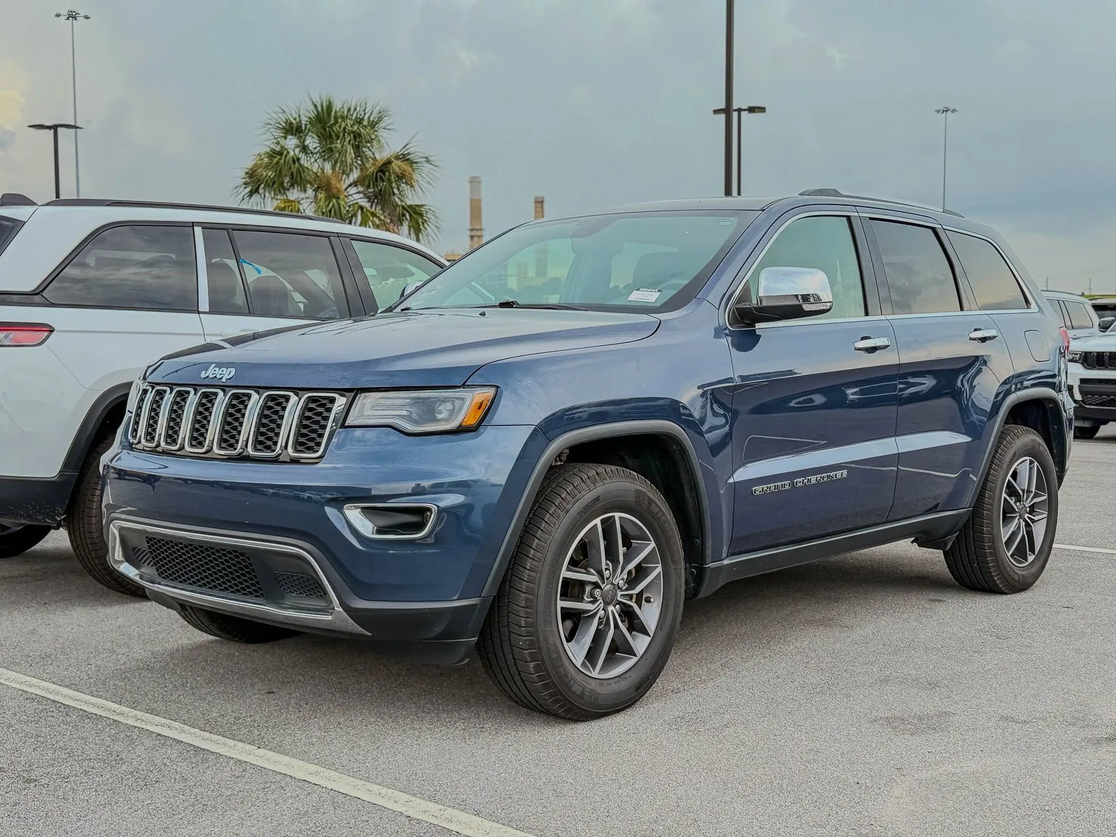 Blue 2019 Jeep Grand Cherokee Limited for sale in Gulfport, MS
