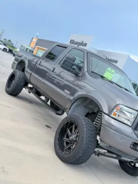 More photos of 2006 Ford Super Duty F-250 XLT at Champion Chrysler Dodge Jeep Ram, MS