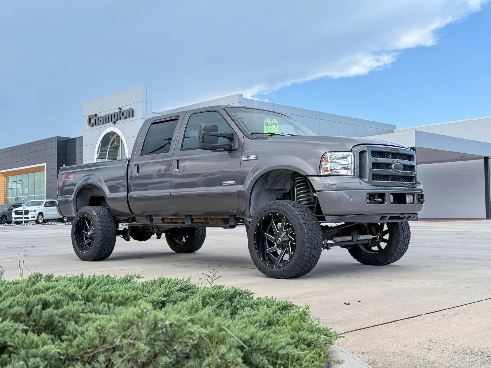 Gray 2006 Ford Super Duty F-250 XLT for sale in Gulfport, MS