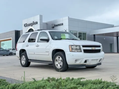 White 2011 Chevrolet Tahoe LS for sale in Gulfport, MS