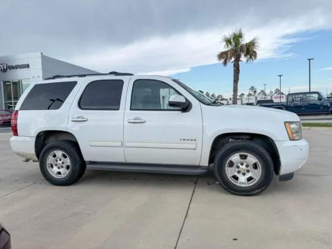 More photos of 2011 Chevrolet Tahoe LS at Champion Chrysler Dodge Jeep Ram, MS