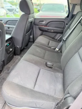More photos of 2011 Chevrolet Tahoe LS at Champion Chrysler Dodge Jeep Ram, MS