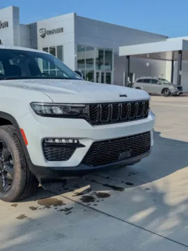More photos of 2025 Jeep Grand Cherokee Limited at Champion Chrysler Dodge Jeep Ram, MS