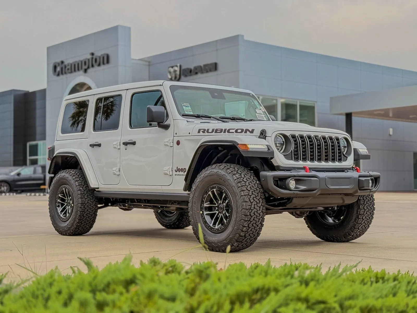 White 2025 Jeep Wrangler Rubicon X for sale in Gulfport, MS