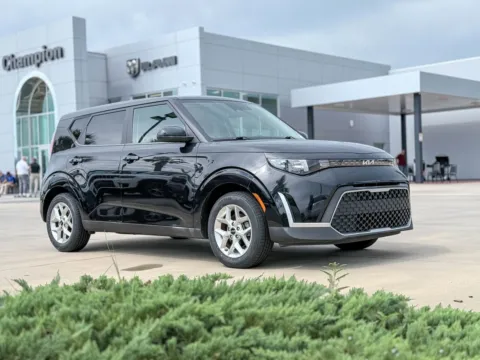 Black 2023 Kia Soul LX for sale in Gulfport, MS