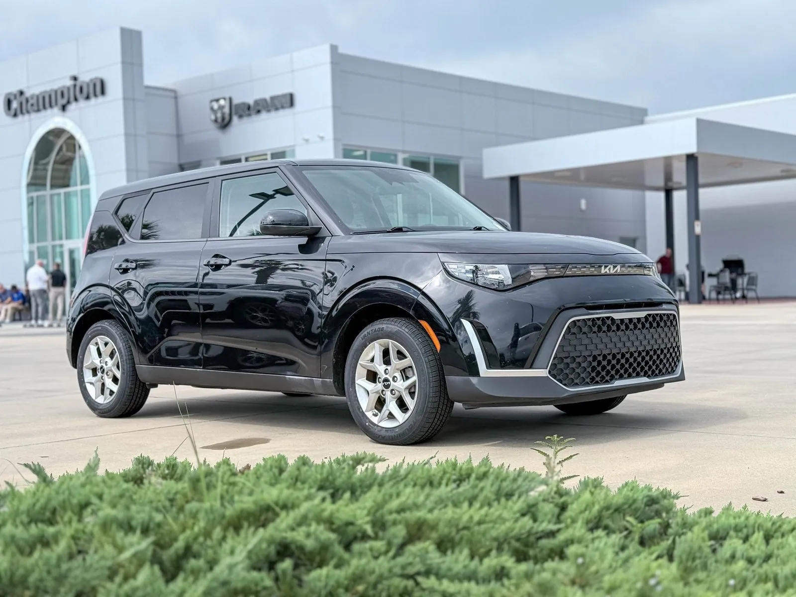 Black 2023 Kia Soul LX for sale in Gulfport, MS