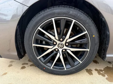 More photos of 2022 Toyota Camry SE at Champion Chrysler Dodge Jeep Ram, MS