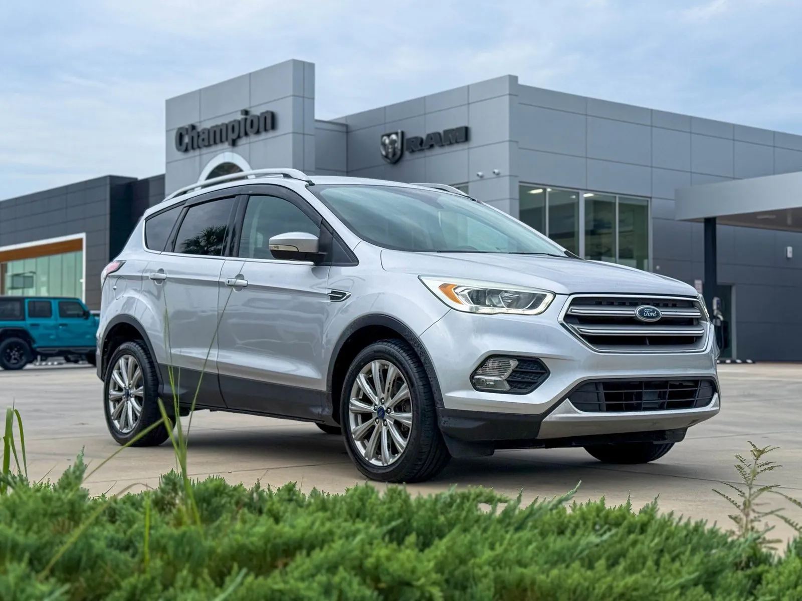 Silver 2017 Ford Escape Titanium for sale in Gulfport, MS